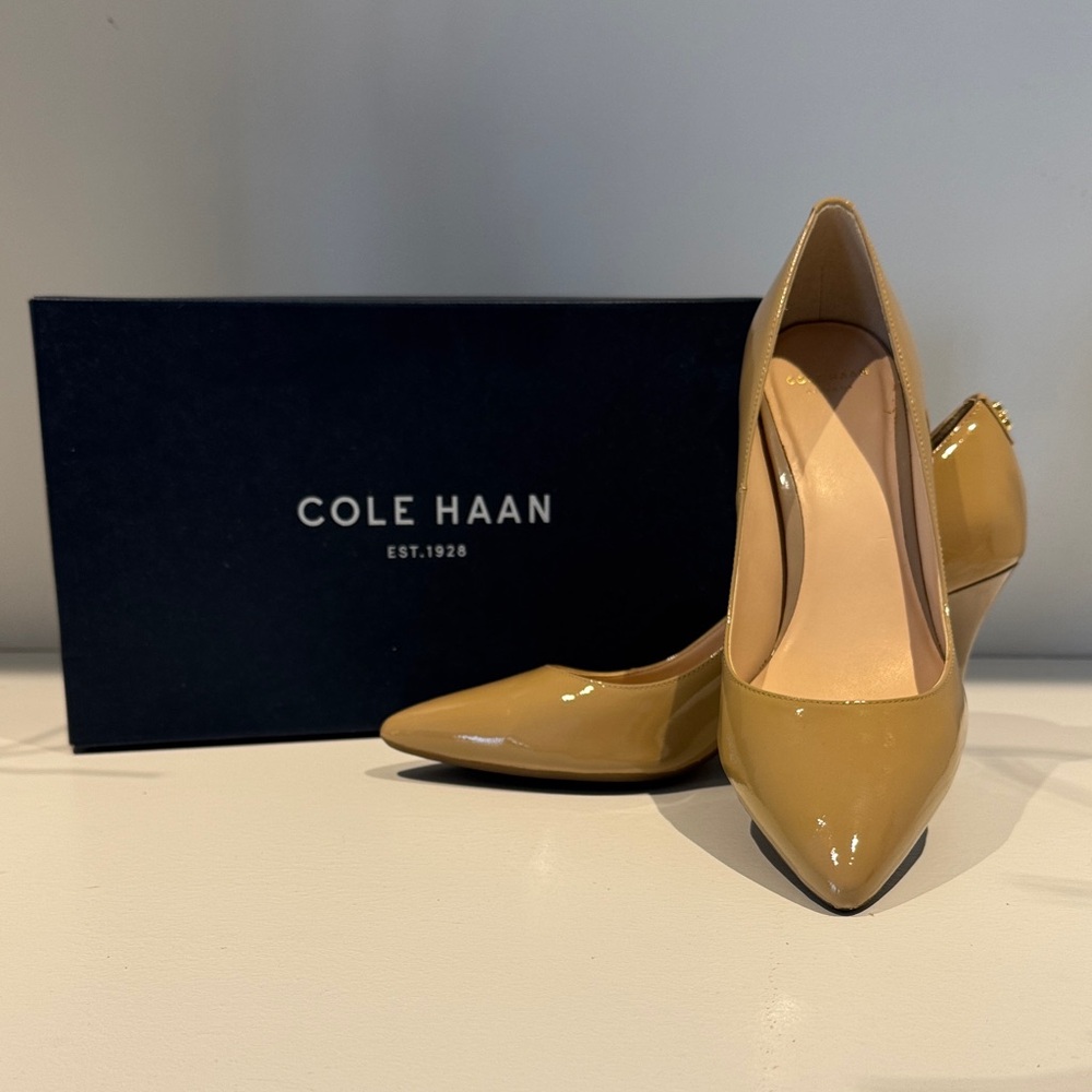 👠 Nude Neutral Heels Patent Leather by Cole Haan Classic Style Nearly New